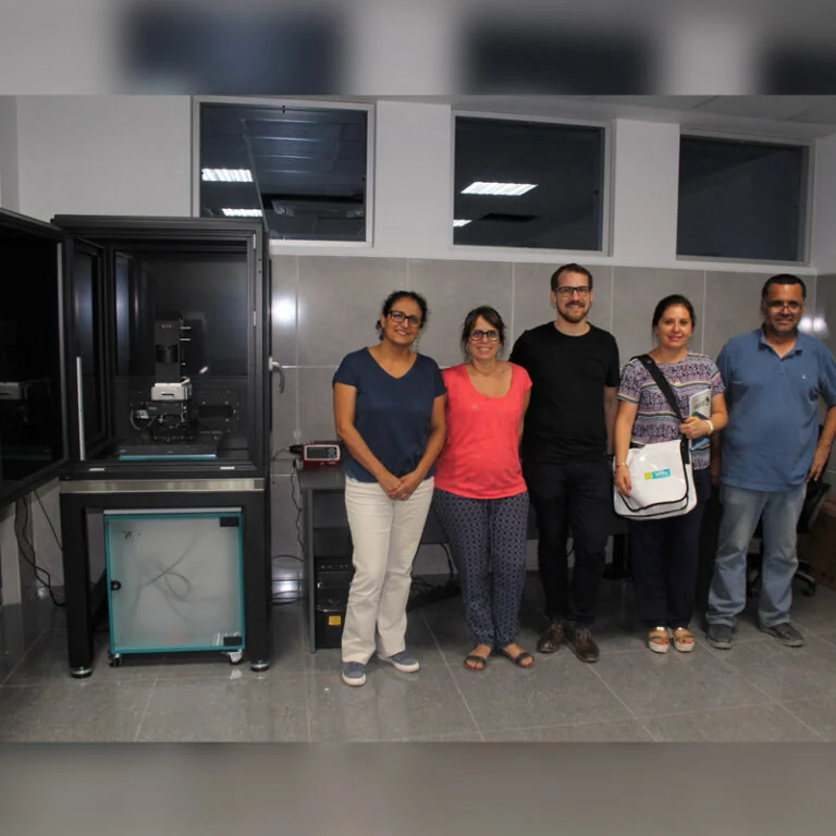 Laboratorio equipado para investigación y enseñanza